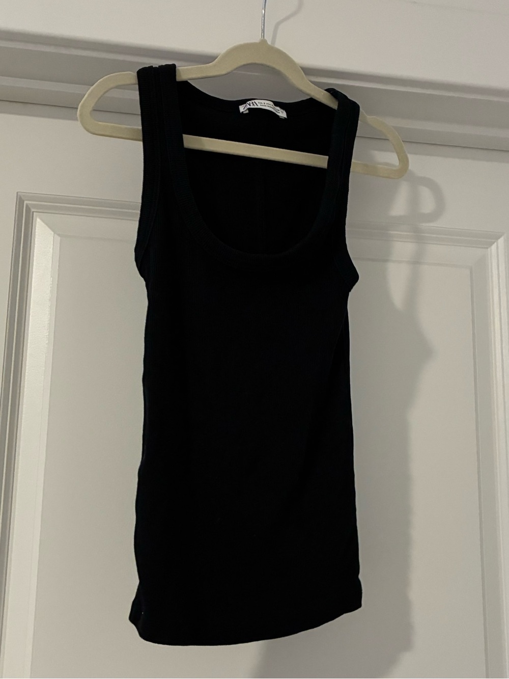 Zara Black Ribbed Scoop Tank Top